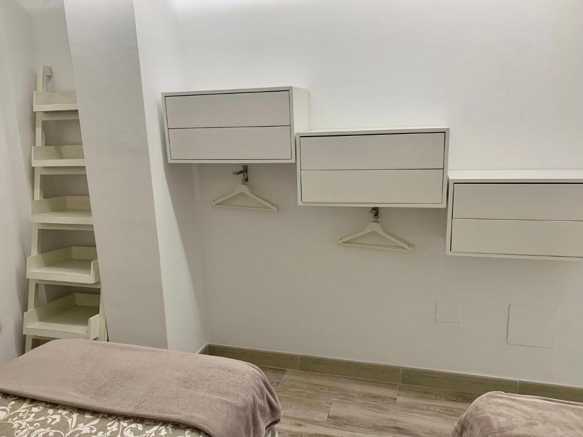 Apartment Paseo Aguadulce  Buitenkant foto