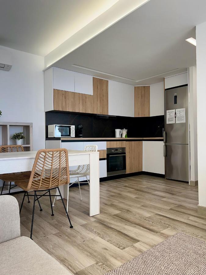 Apartment Paseo Aguadulce  Buitenkant foto