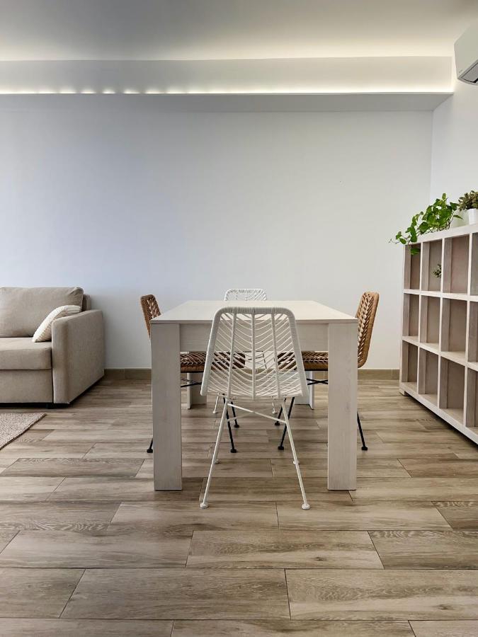 Apartment Paseo Aguadulce  Buitenkant foto