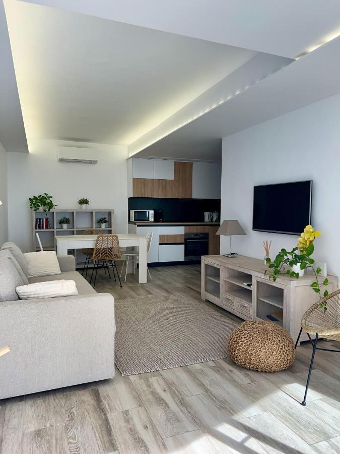 Apartment Paseo Aguadulce  Buitenkant foto